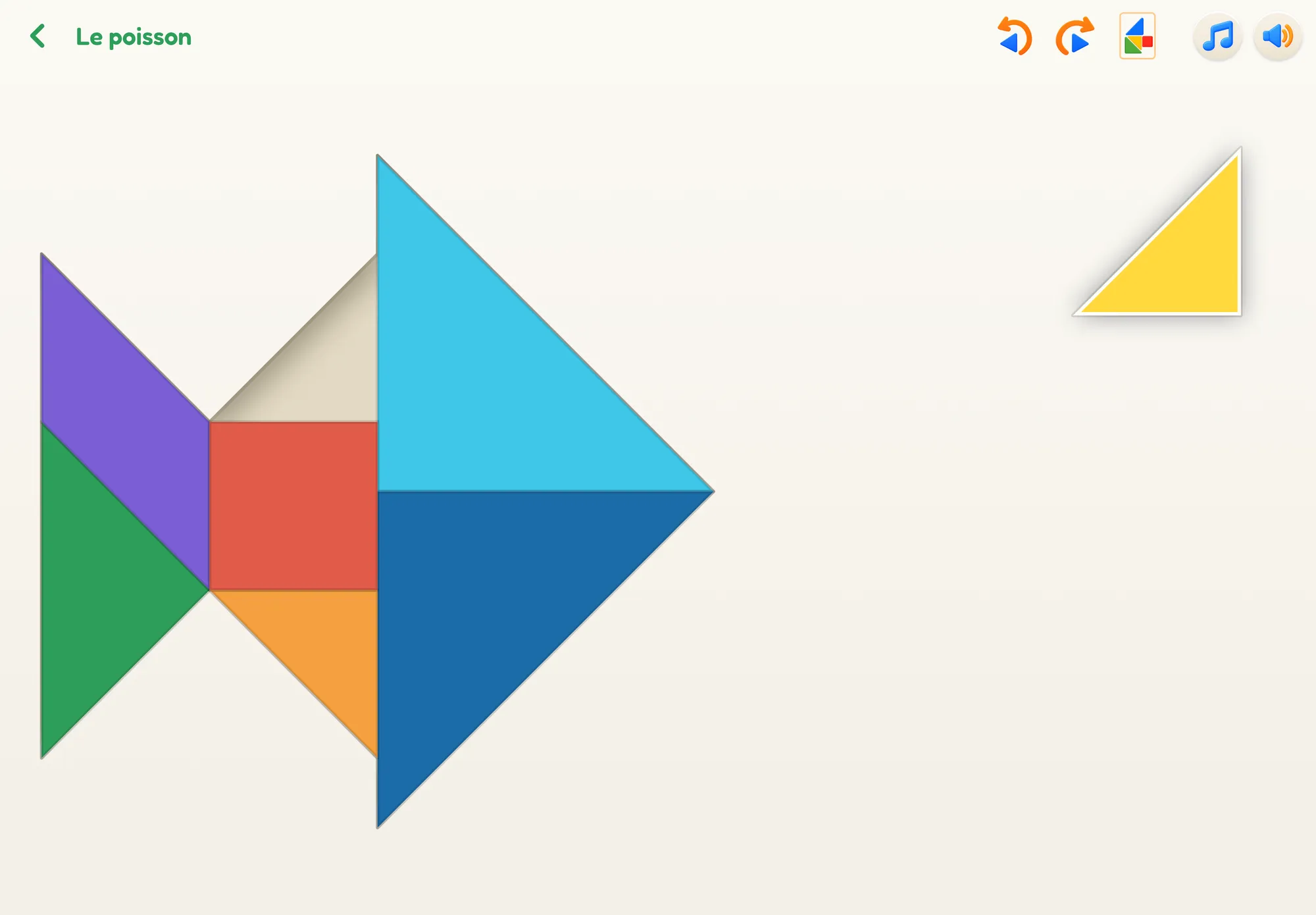 Jeu Tangram de Tangolo : un poisson presque terminé, il reste le triangle jaune à placer